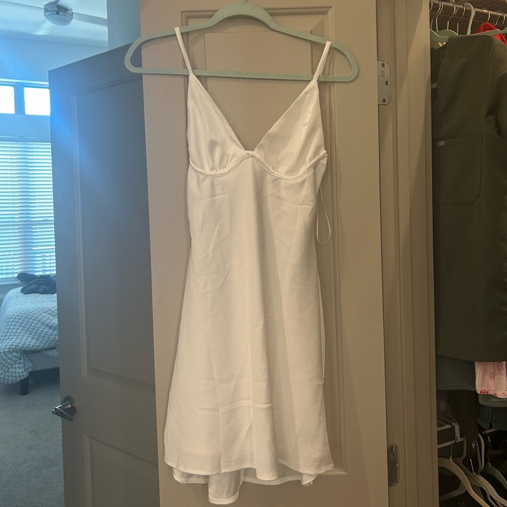 NWT Hello Molly White mini dress, size s